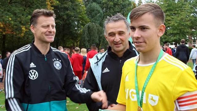 也可能在面 也可能在面