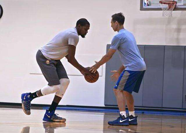 的头球破门 的头球破门