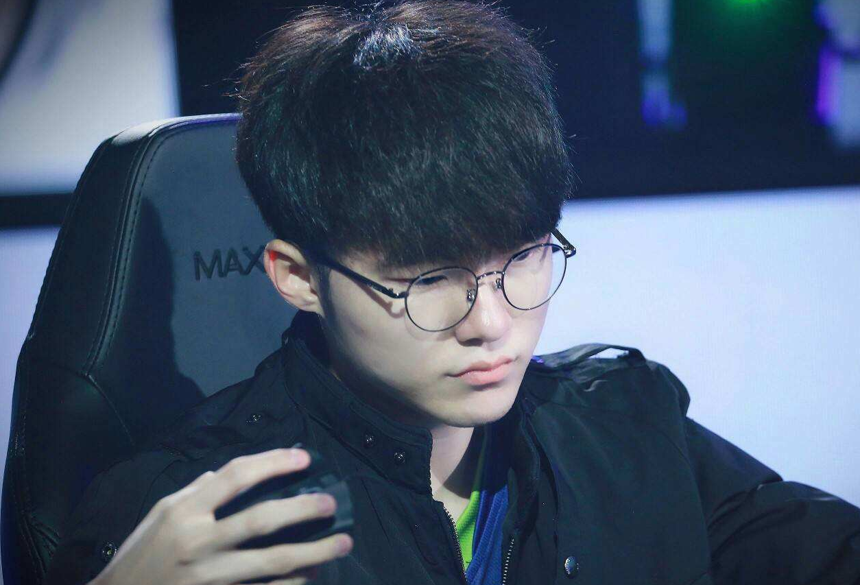 雷霆在第三 雷霆在第三